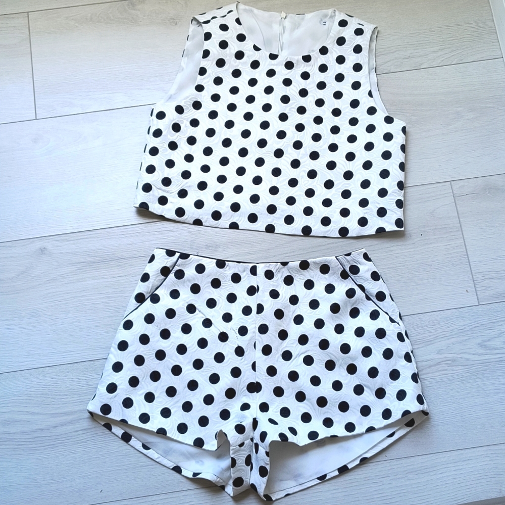 Two piece short set